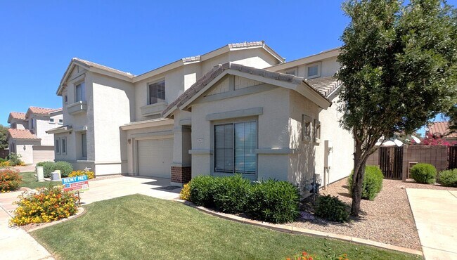 Foto del edificio - 4 Bedroom Home in Lantana Village Near E Ocotillo Rd. and S McQueen Rd!