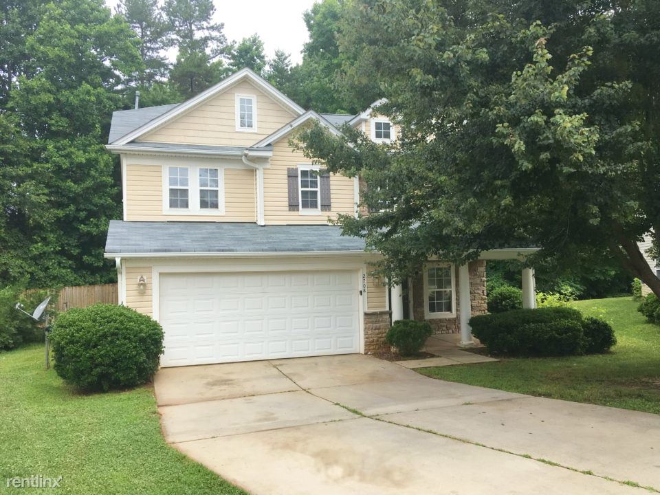 Primary Photo - 2708 Markham Woods Ct