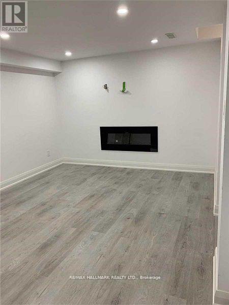 Building Photo - 208 Starling Blvd