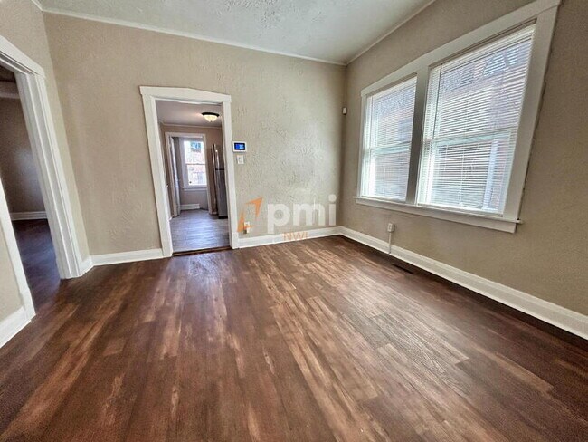 Foto del edificio - 4337 Connecticut St