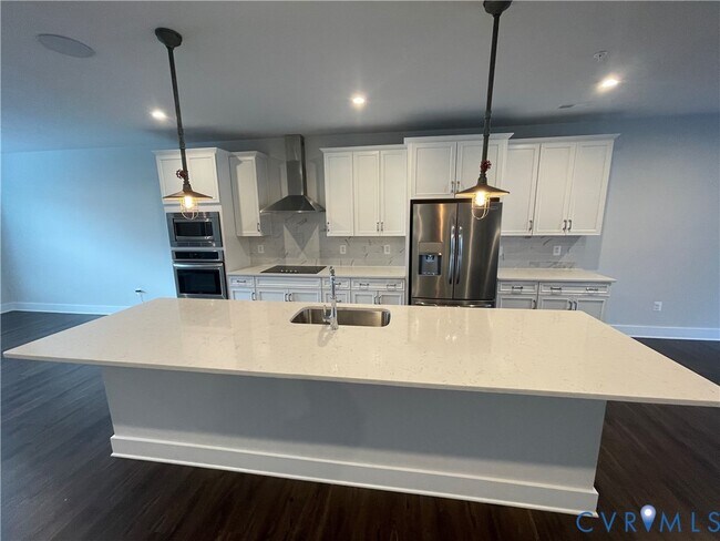 Foto del edificio - 2630 Lassen Pl