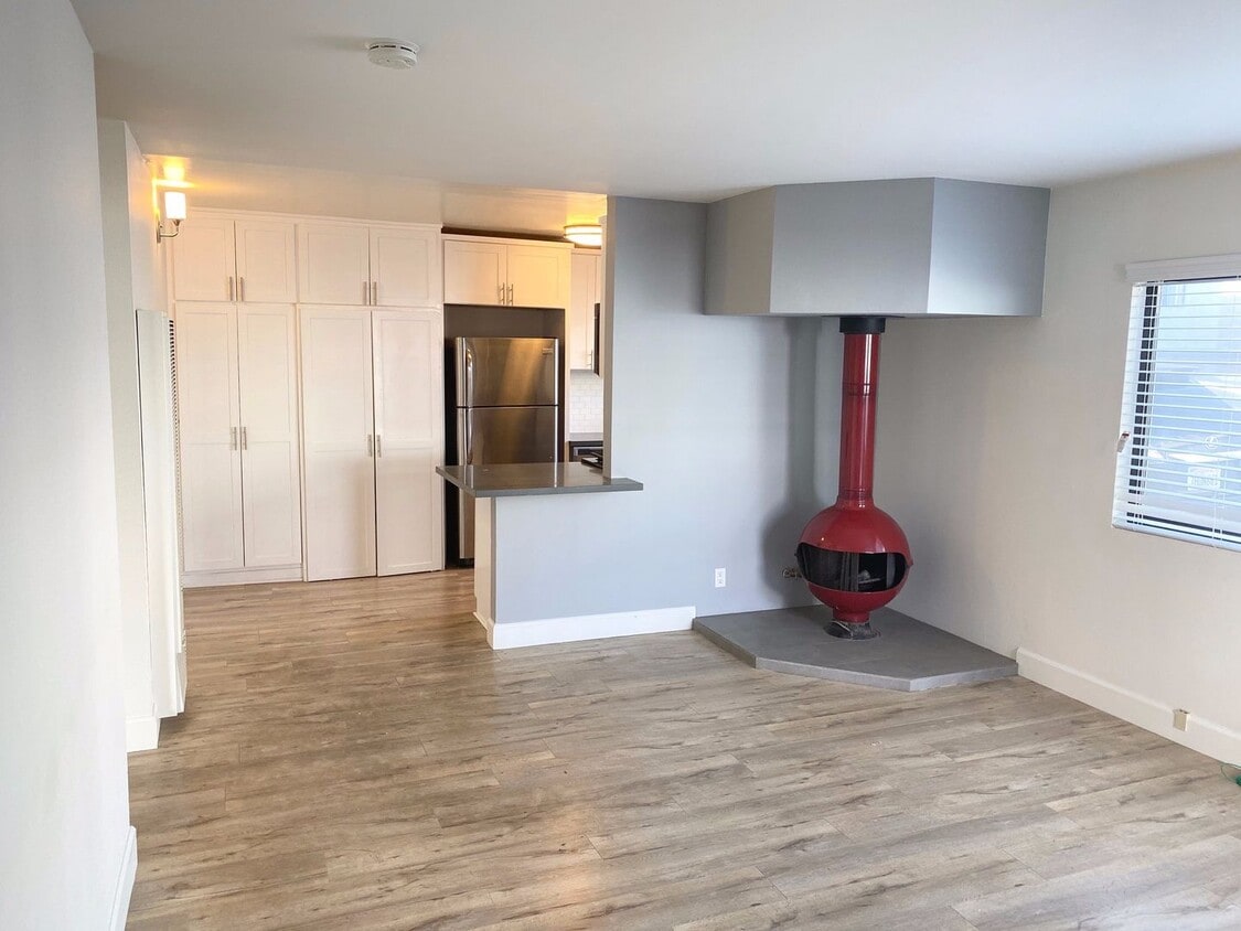 Photo - 521 Indiana St