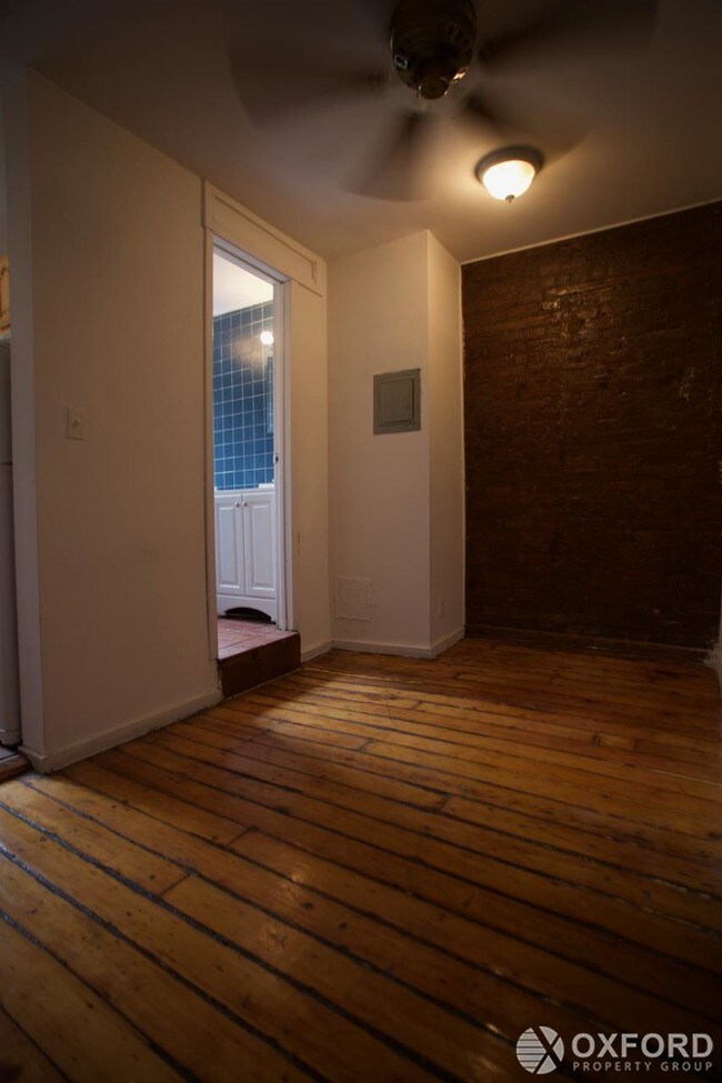 Foto del edificio - 520 E 6th St
