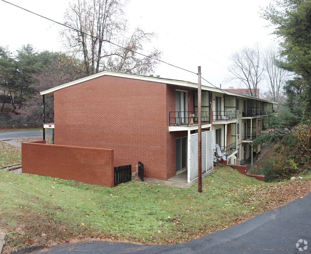 Foto del edificio - 120 Lewis Dr NE