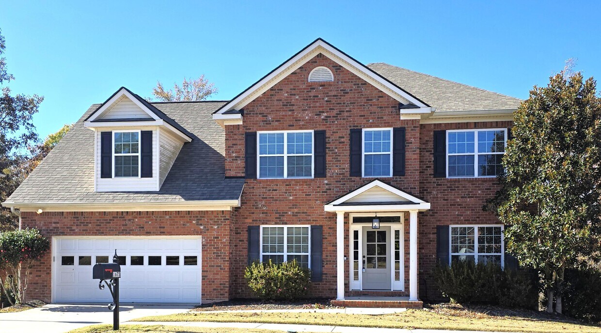 Foto principal - 1673 Jamestown Ave