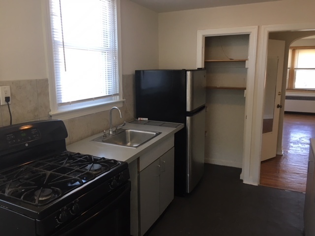 Building Photo - One Bedroom 2nd Flr_Holmesburg / Mayfair 1...