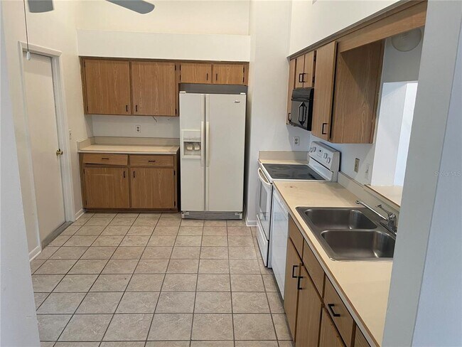 Foto del edificio - 4352 Sandhurst Dr
