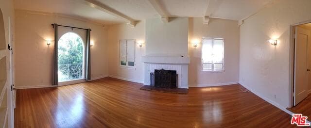 Building Photo - 1125 S Oakhurst Dr