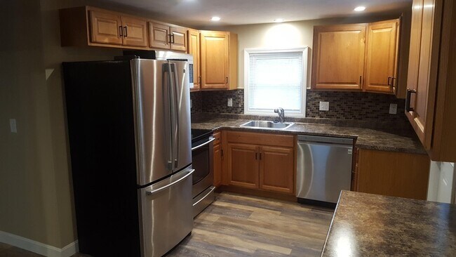 Foto del edificio - 16 Forest Ave