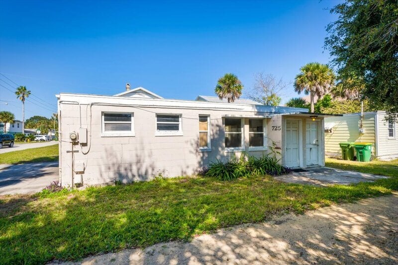 Foto principal - 725 5th Ave N