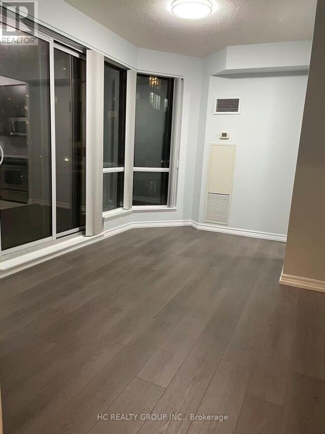 Building Photo - 18 Holmes Ave