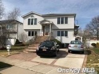 Primary Photo - 1305 Cayuga Ave