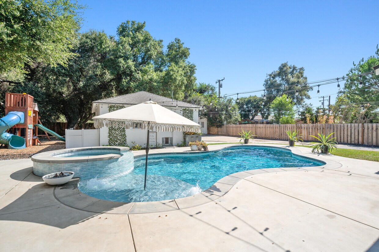 Foto principal - 432 E Bennett Ave
