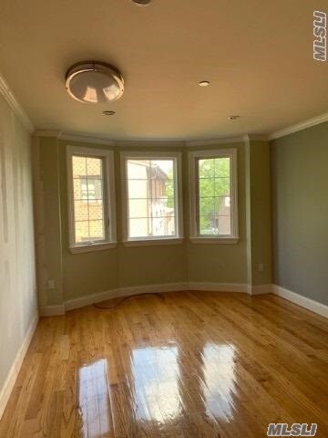 Building Photo - 355-55 Soundview Ln