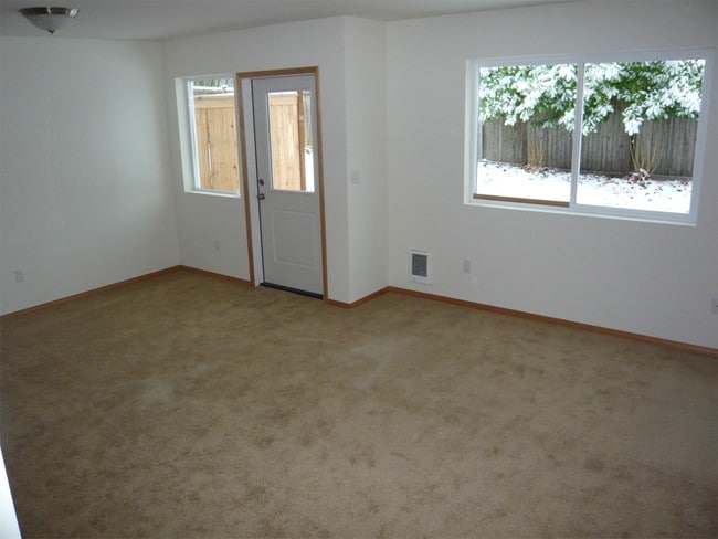 Building Photo - 2305 116th St SW