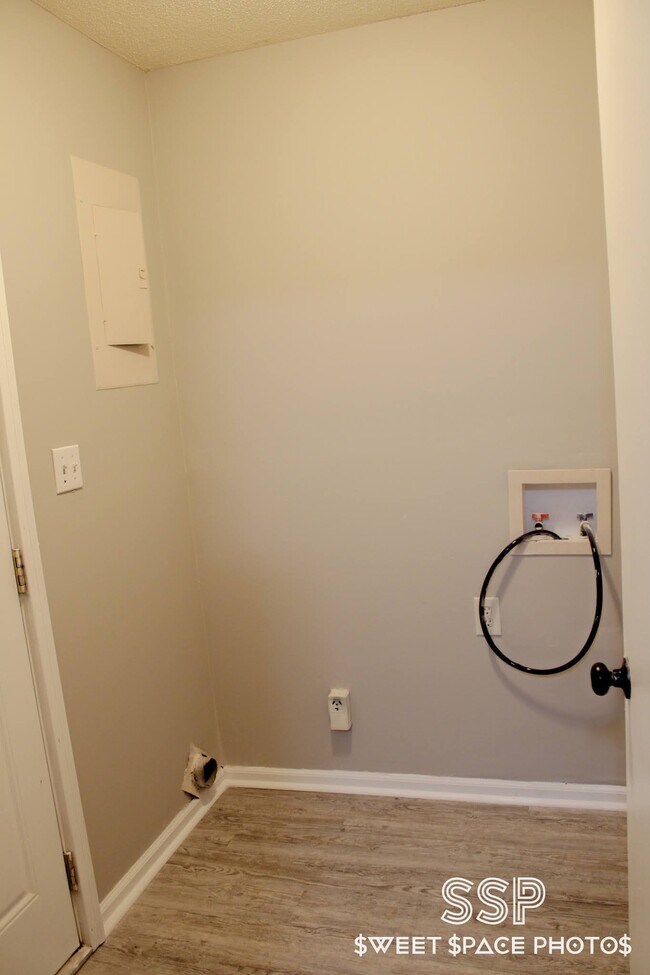 Foto del edificio - Travis