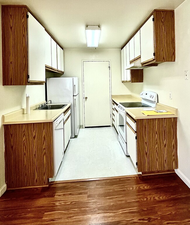 Building Photo - 735 Watson Canyon Ct