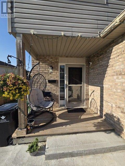 Building Photo - 317 Briarmeadow Dr
