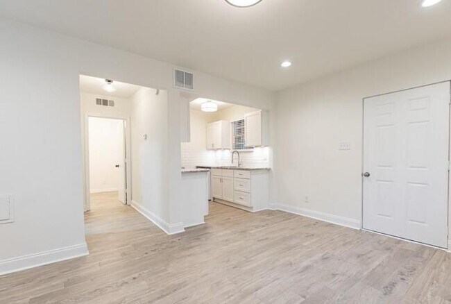 Foto del edificio - 1 bedroom in Atlanta GA 30317