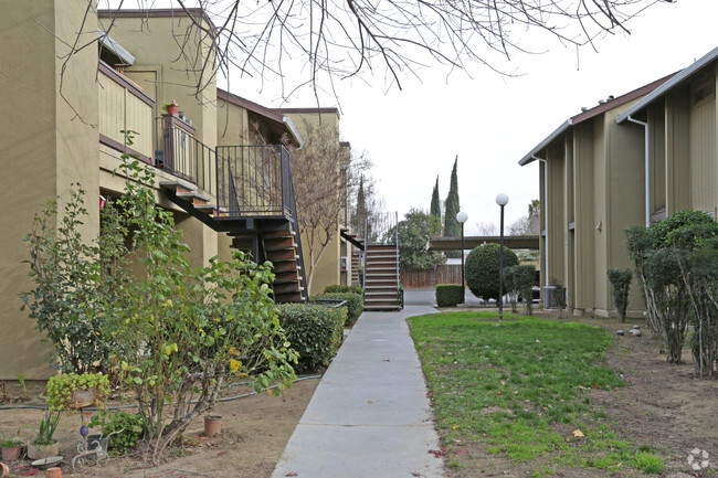 Pasarela peatonal - Sunset Apartments