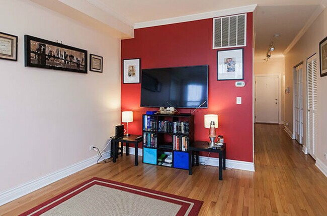 Foto del edificio - 4333 N Troy St
