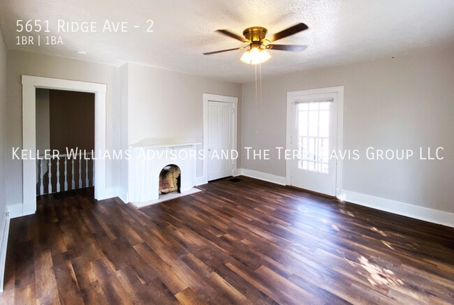 Foto del edificio - 5651 Ridge Ave