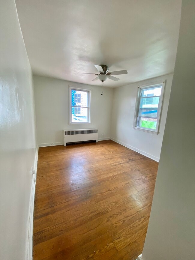 Master bedroom - 312 S 49th St