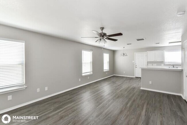 Building Photo - 5515 Butch Cyn, San Antonio, TX 78252
