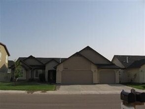 Building Photo - 2974 W Divide Creek Dr