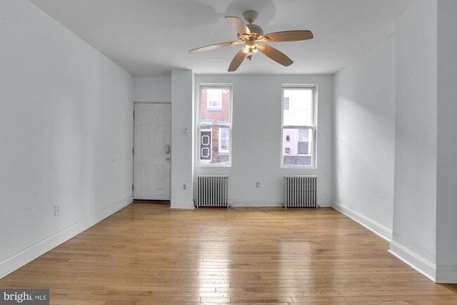 Foto del edificio - 443 Emily St