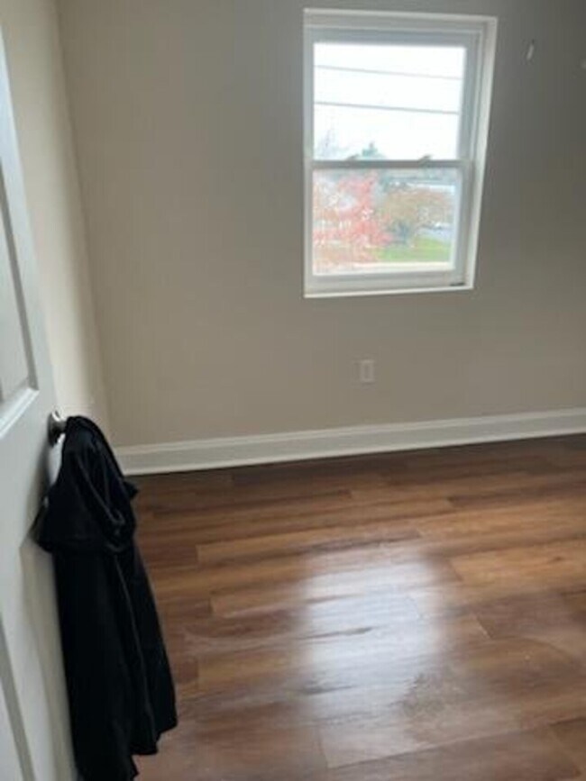 Foto del edificio - SCP 21685 Great Mills B - Upstairs