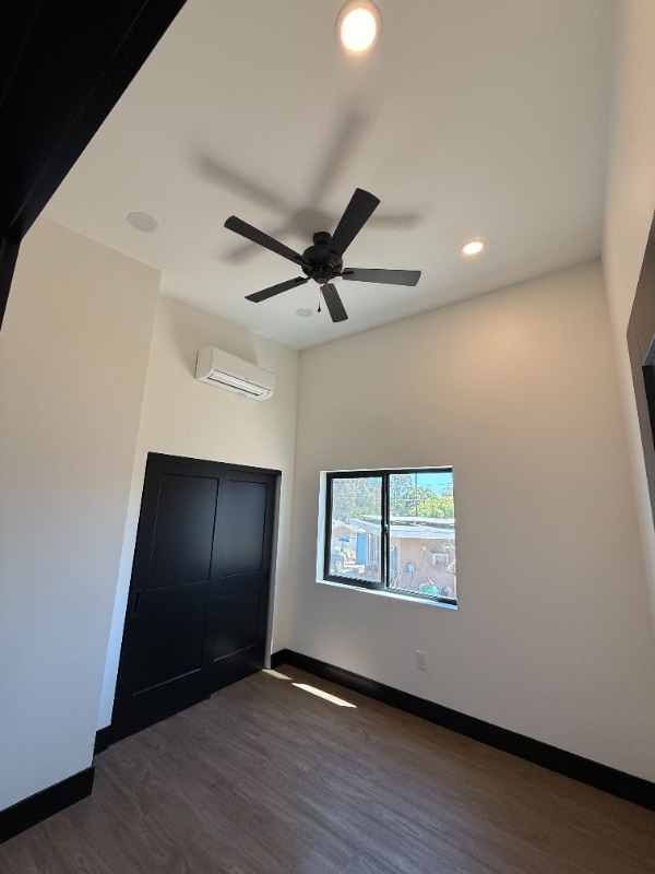 Building Photo - 227 Hillside Terrace