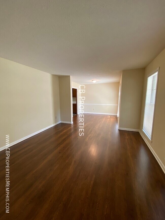 Building Photo - 5225 Apollo St