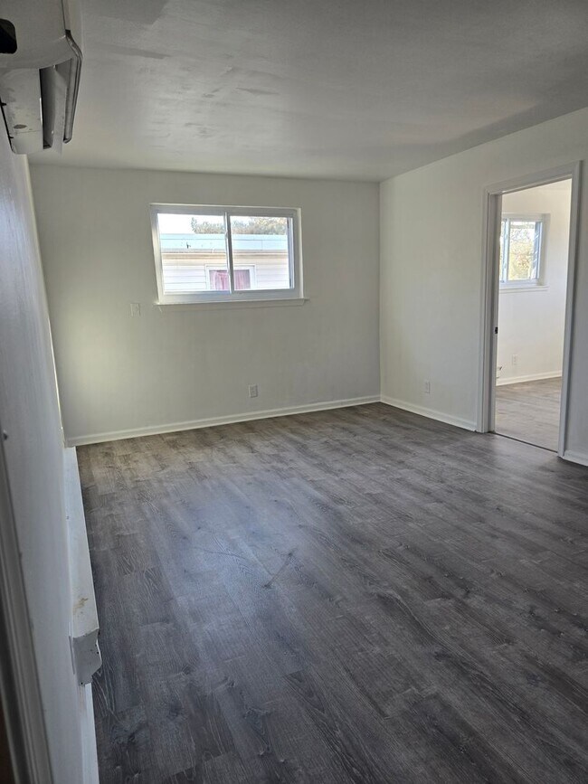 Foto del edificio - LIT1026-BWS/DH