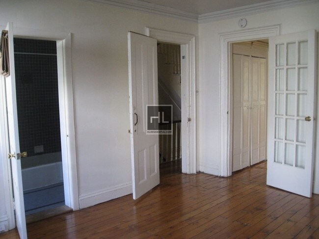 Building Photo - 369 Bergen St