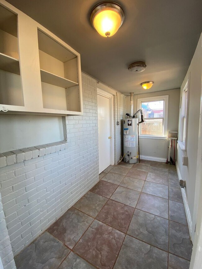Foto del edificio - 3 Bedroom House Available in OKC