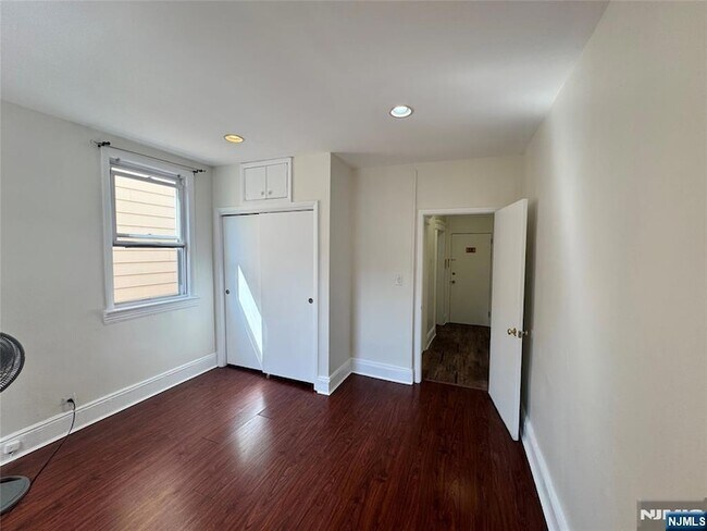Photo - 72 W 17th Street Unit 2 Apartment