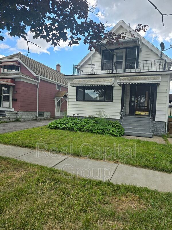 Building Photo - 71 Ivanhoe Rd