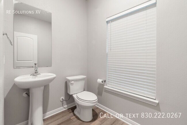 Building Photo - 6526 Underwood Way