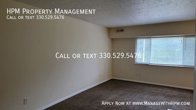 Building Photo - 809 SilverMeadow 303-
