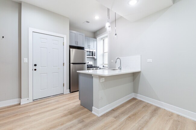 Foto del edificio - 441 W Belden Ave