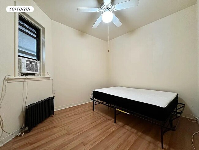 Foto del edificio - 434 E 75th St