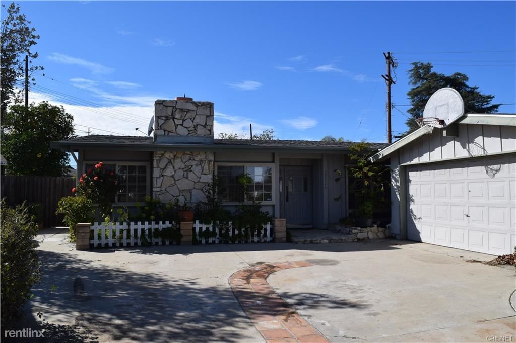 Primary Photo - 4 br, 2 bath House - 22346 Hartland St