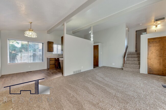 Building Photo - Ogden 3 Bedroom Home