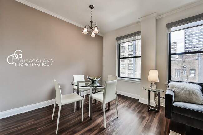 Foto del edificio - 200 W Chestnut St
