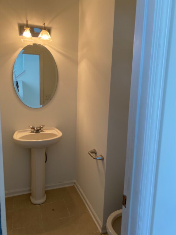 8742 Appledale Dr, Charlotte, NC 28262 Townhome Rentals in Charlotte