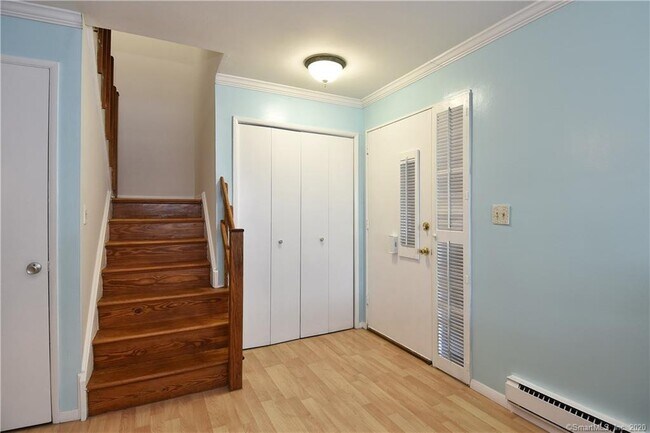 Foto del edificio - 211 W Walk