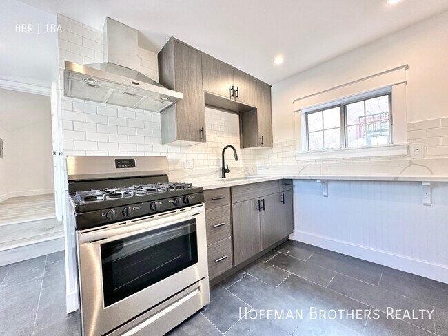 Foto del edificio - 1251 Beachwood Dr