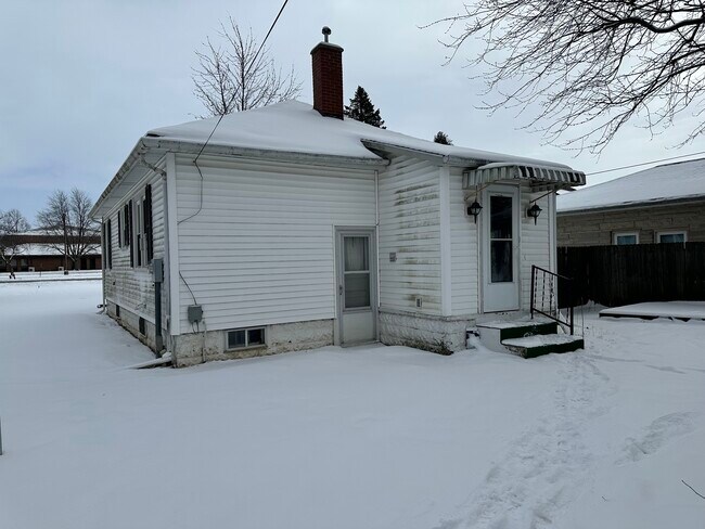 Foto del edificio - 1104 S Michigan St