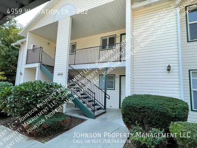 Building Photo - Upgraded 2BR Apartment with Central A/C an...